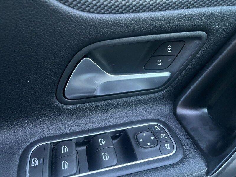 Mercedes-Benz Classe A A 180 d Automatic Premium