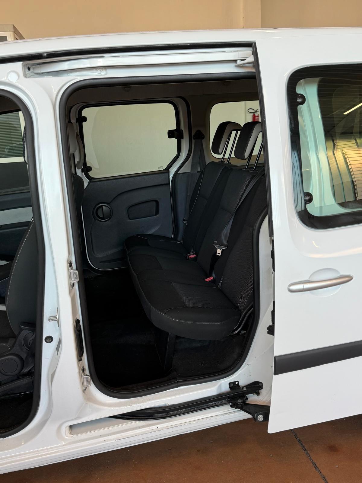 Renault Kangoo 1.5 dCi 90 cv 7 POSTI