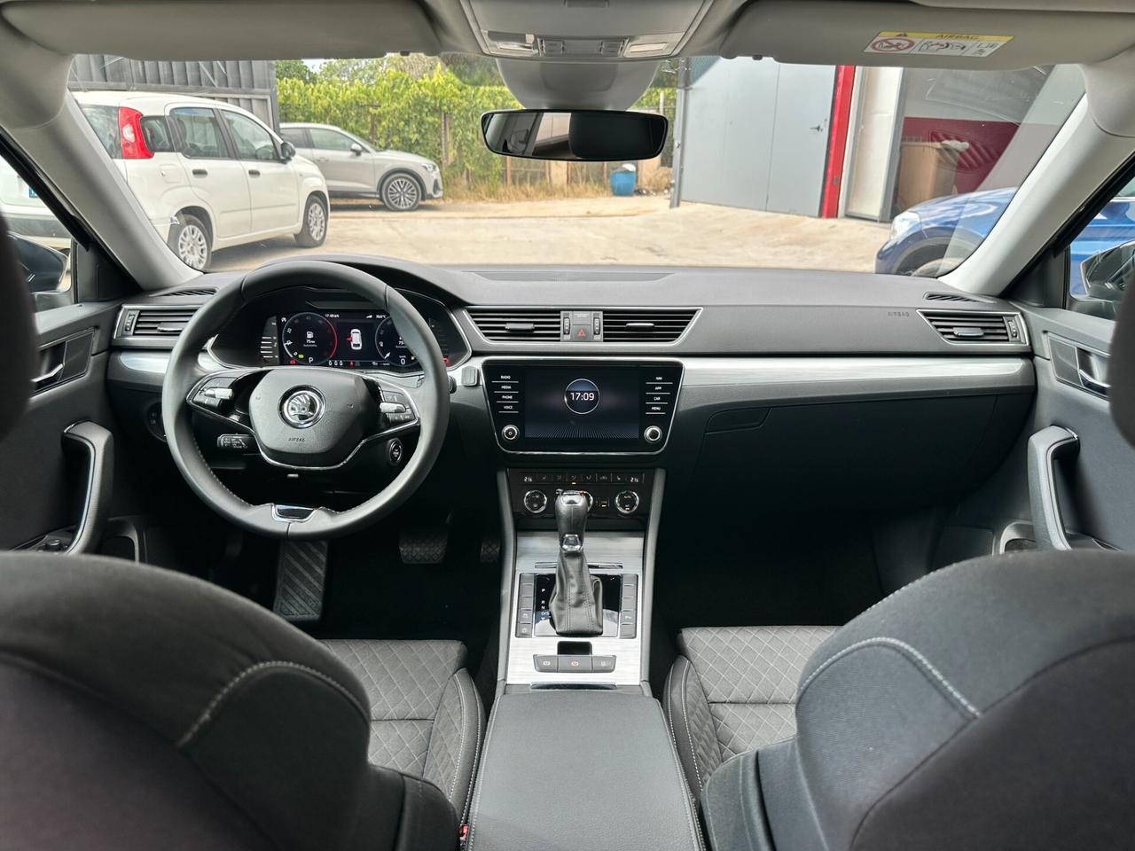 Skoda Superb 2.0 TDI EVO 150 CV SCR DSG Wagon Executive