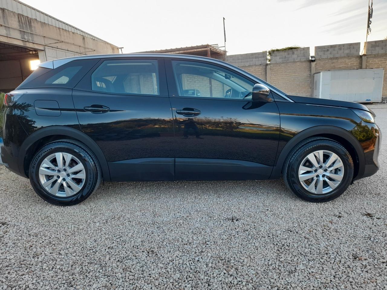 Peugeot 3008 BlueHDi 130 CAMBIO MANUALE ANNO 2022