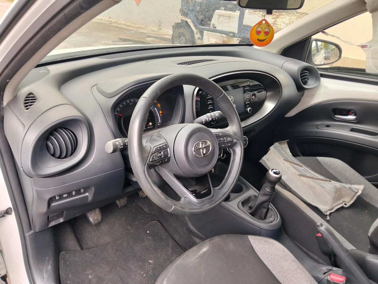 Toyota Aygo X 1.0 Benzina 72cv 2022 SINISTRATA