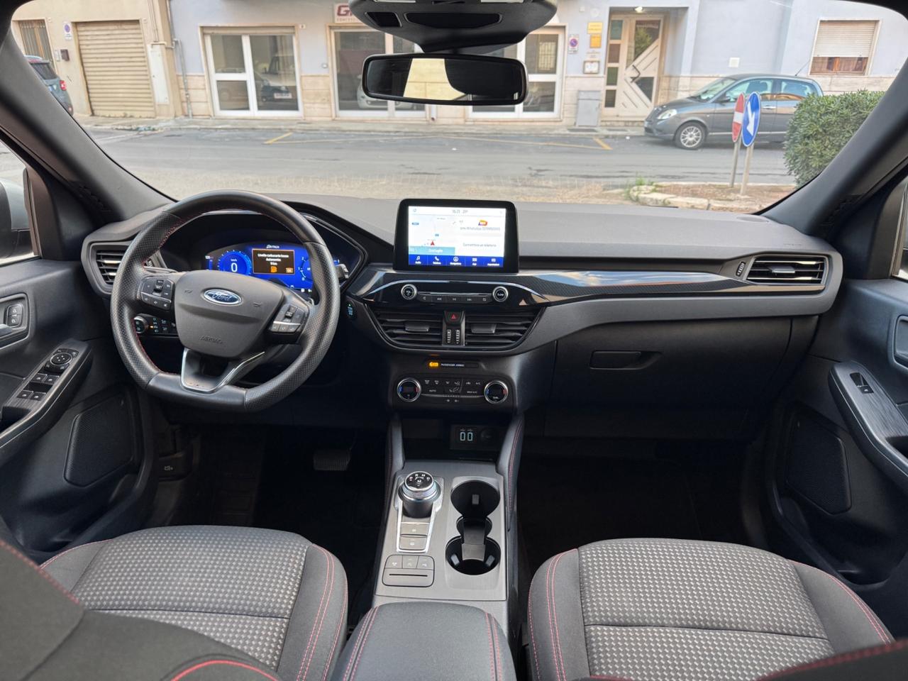 Ford Kuga 1.5 TDCI 120 CV ST-Line AUTO