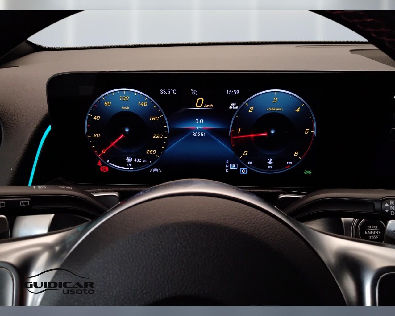 Mercedes-Benz GLB - X247 2019 - GLB 180 d Premium auto