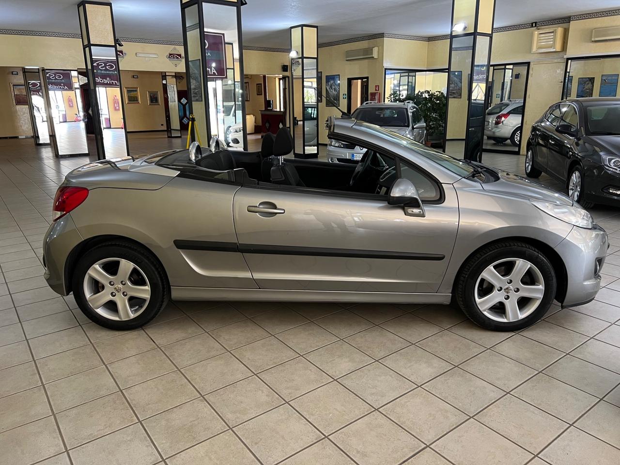 Peugeot 207 1.6 8V HDi 112CV CC Tecno