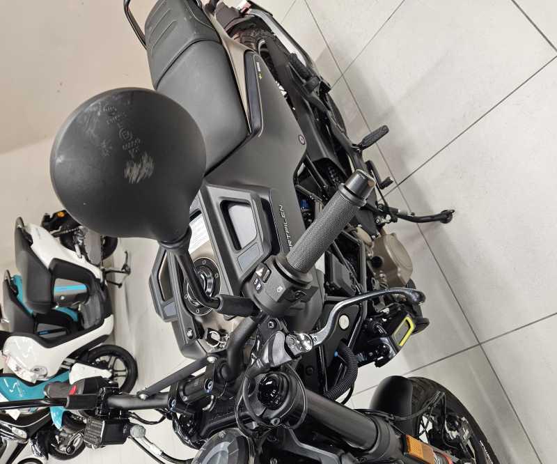 Husqvarna Svartpilen 125 - 2024