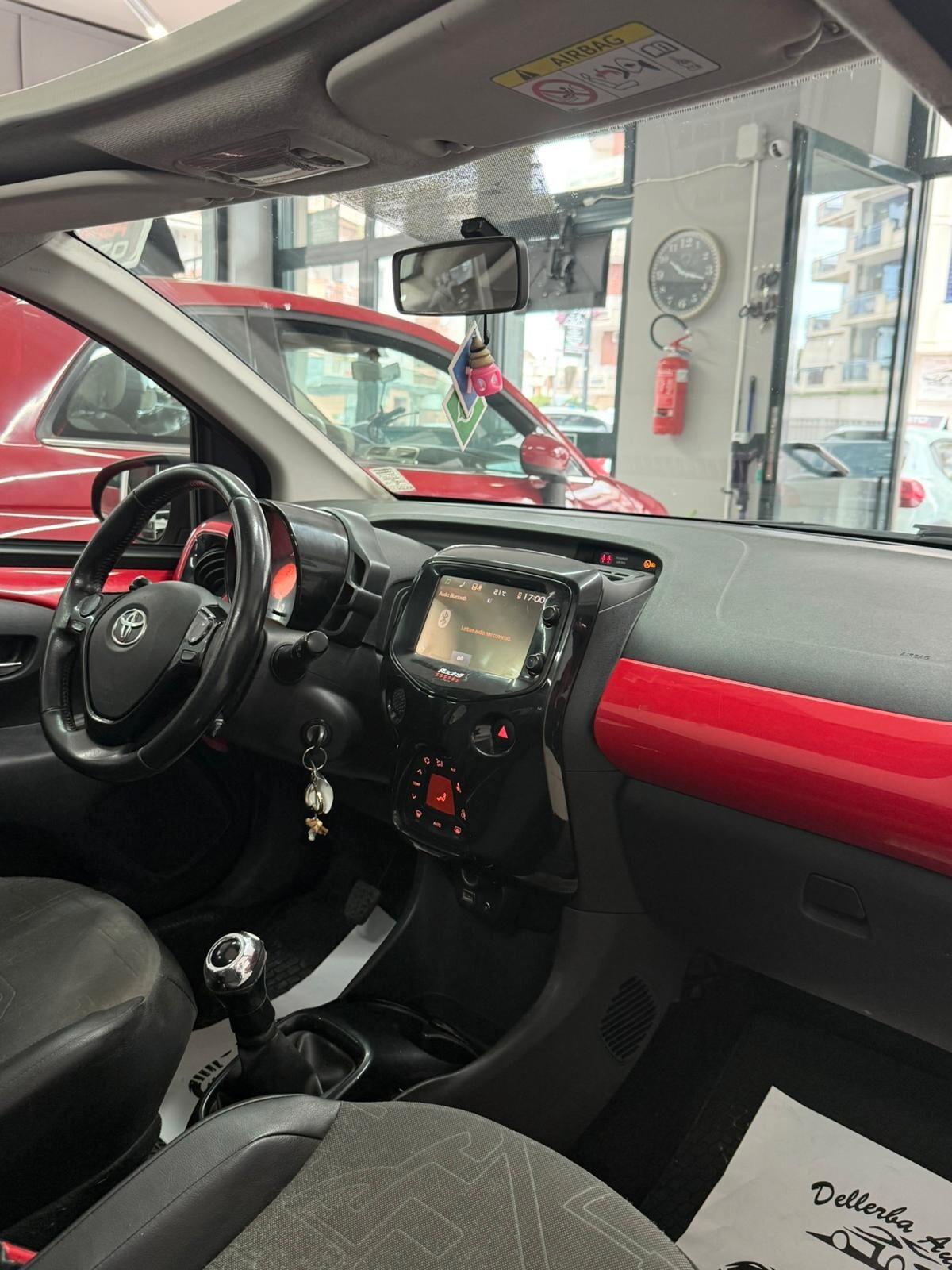 Toyota Aygo 1.0 VVT-i 69 CV 5 porte x-pure