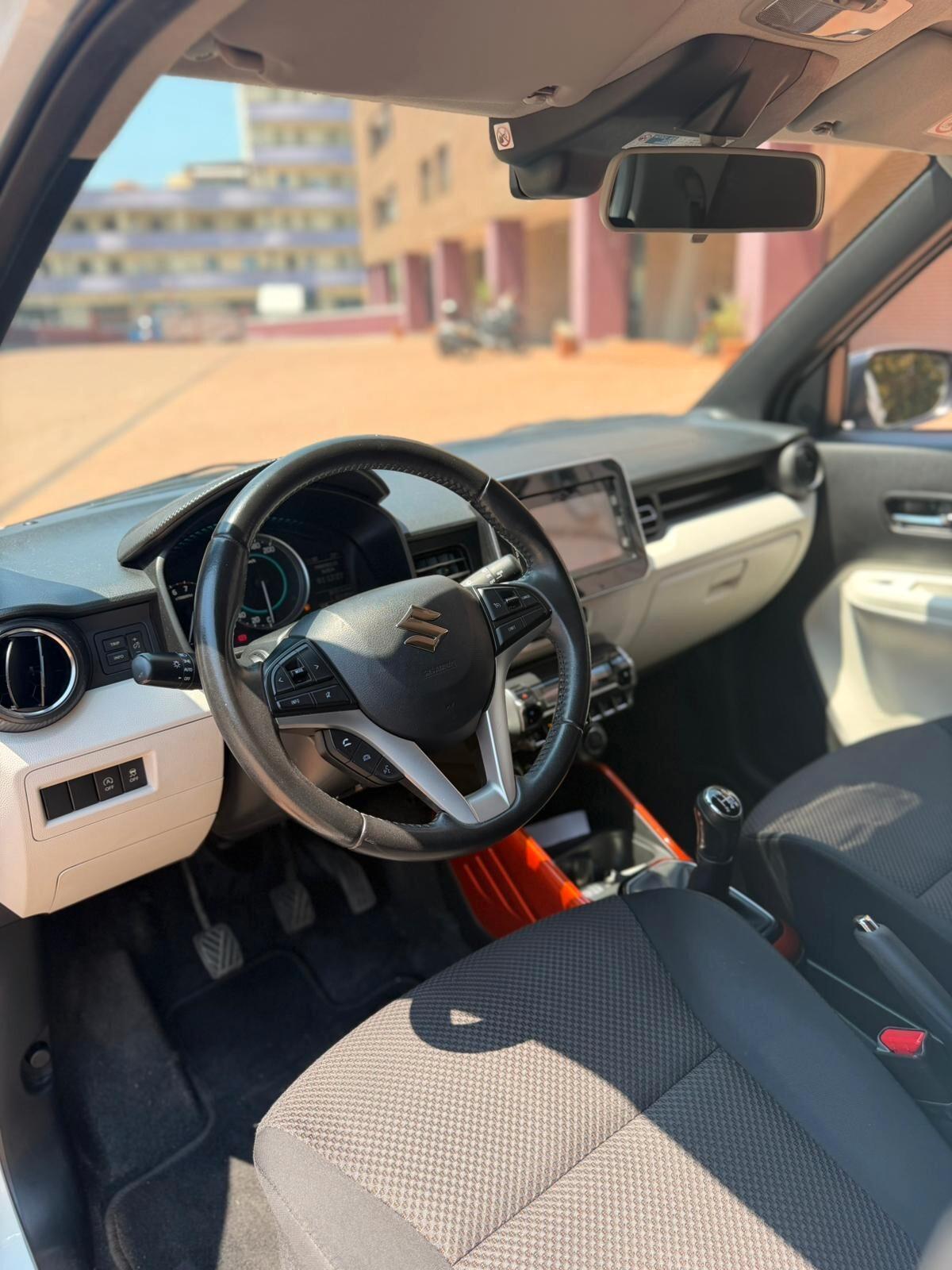 Suzuki Ignis 1.2 Hybrid Top