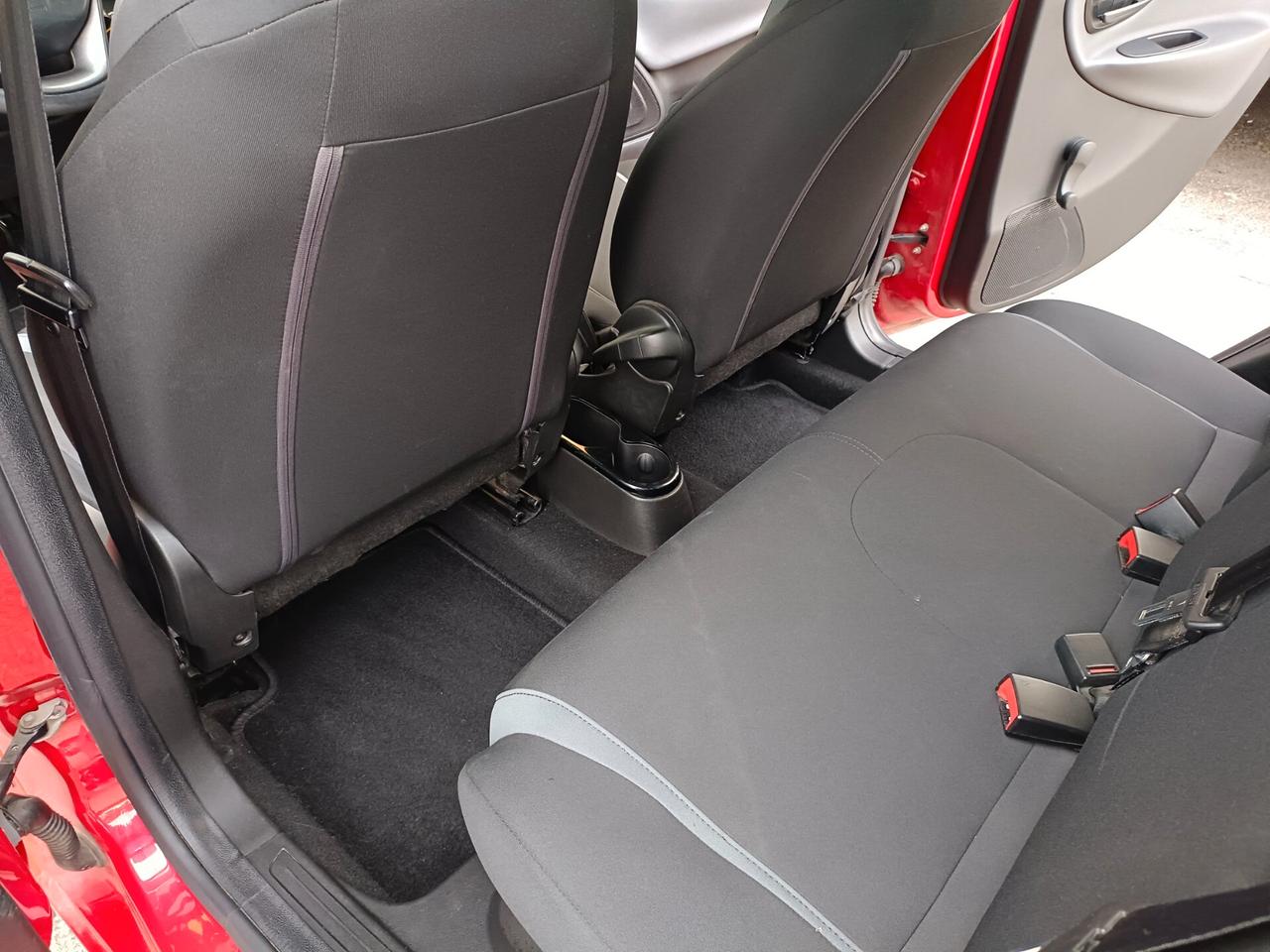 Lancia Ypsilon 1.2 GPL Ecochic Elefantino