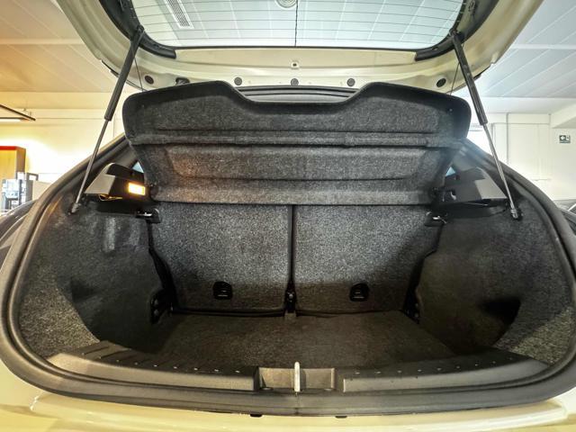 LANCIA Ypsilon 1.2 69 CV 5 porte Platinum