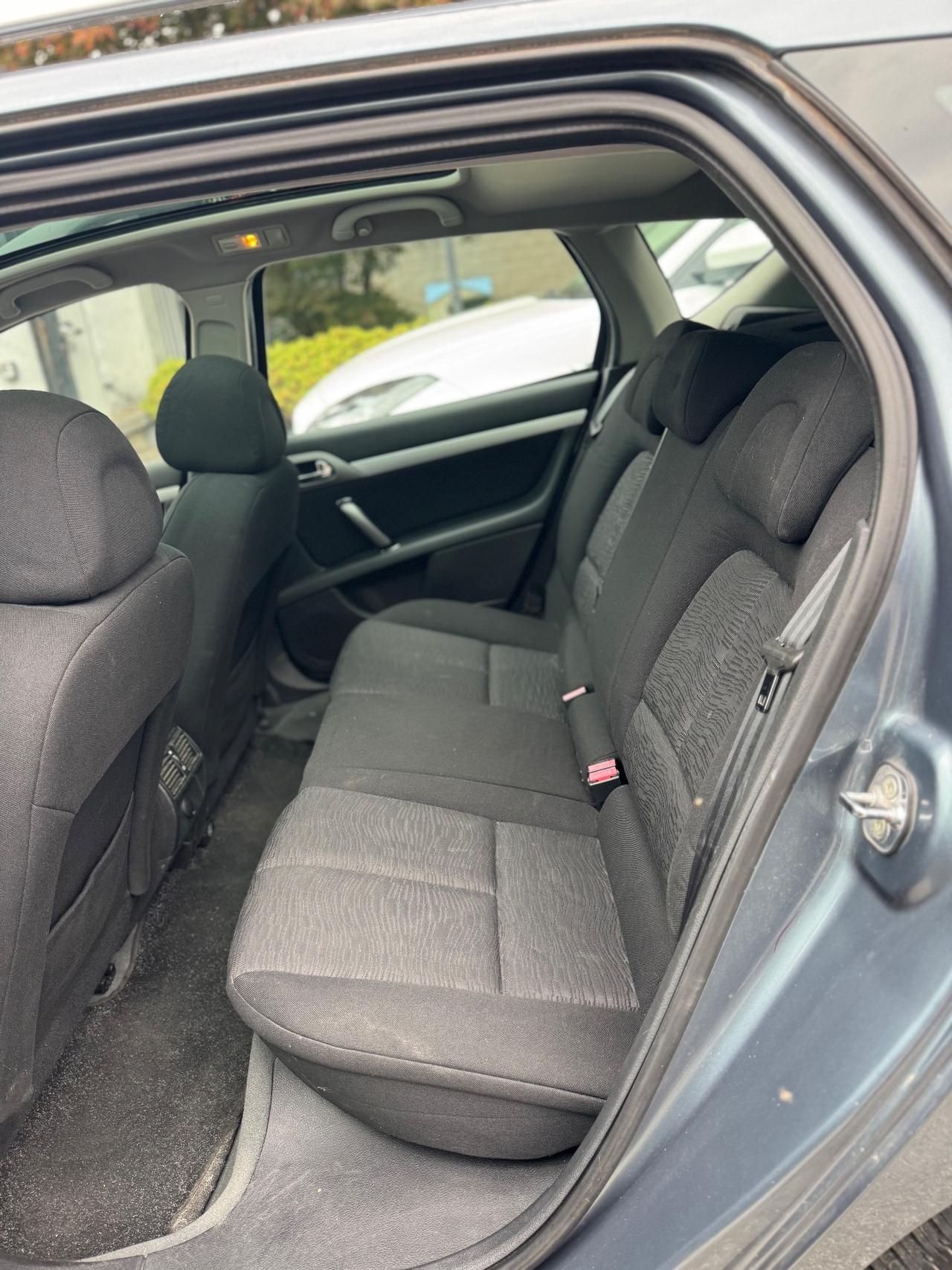 Peugeot 407 1.8 Confort