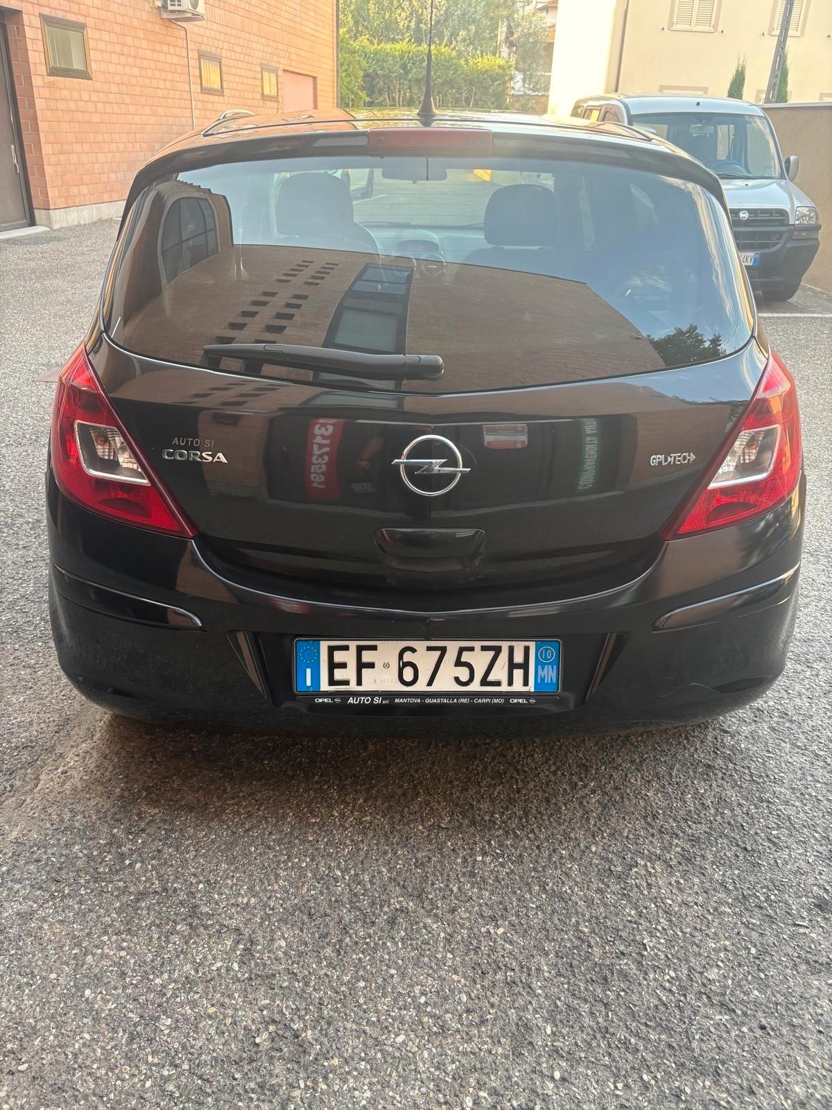 Opel Corsa 1.2 80CV 5 porte GPL-TECH Edition