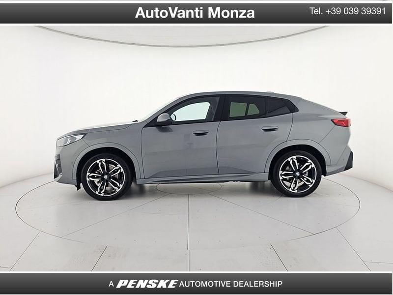 BMW iX2 eDrive 20 M Sport