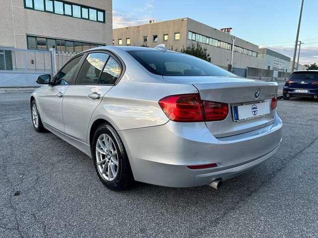 BMW 320 d Business aut. 184cv