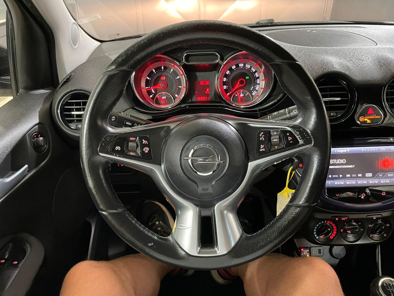 Opel Adam 1.2 70 CV White/Black Link GPL