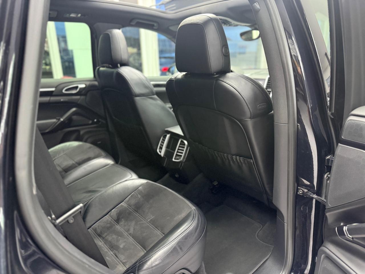 Porsche Cayenne 3.0 Diesel Platinum Edition