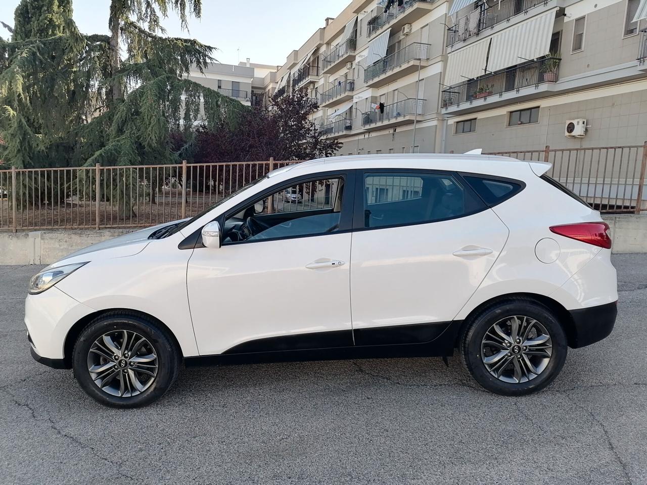 Hyundai iX35 1.7 CRDi 2WD Xpossible 2014