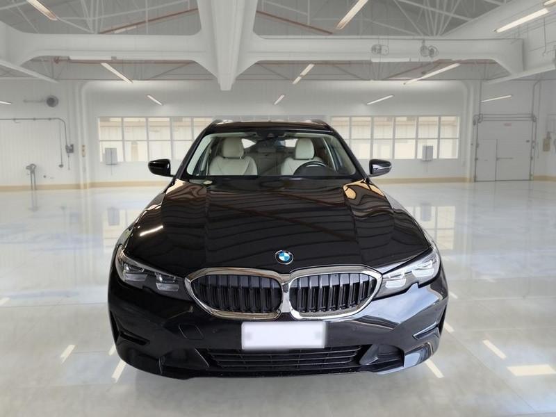 BMW 318 48V BUSINESS ADVANTAGE TOURING AUTO STATION WAGON