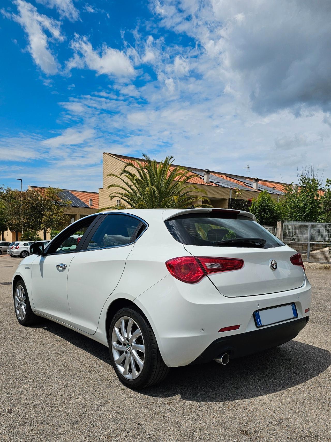 Alfa Romeo Giulietta 1.6 JTDm-2 120 CV Exclusive