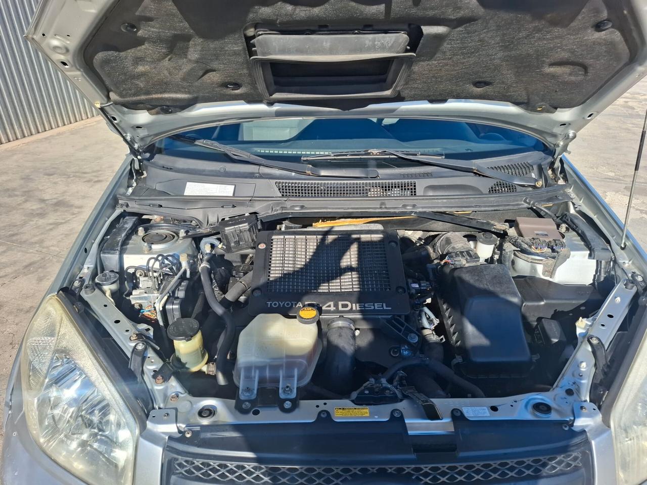 Toyota RAV 4 2.0 Tdi D-4D cat 3 porte - 2005 4X4