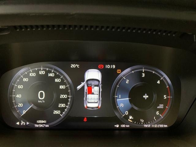 VOLVO XC40 D3 Momentum
