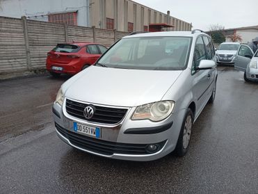 Volkswagen Touran 1.6 Trendline Bifuel G