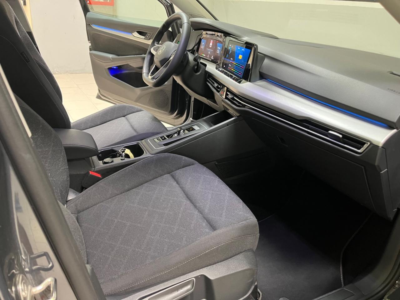 Volkswagen Golf 1.0 eTSI EVO DSG Life 2023