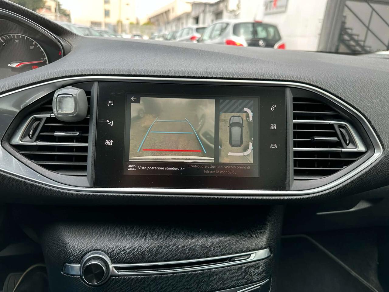 Peugeot 308 BlueHDi 120 S&S EAT6 Allure