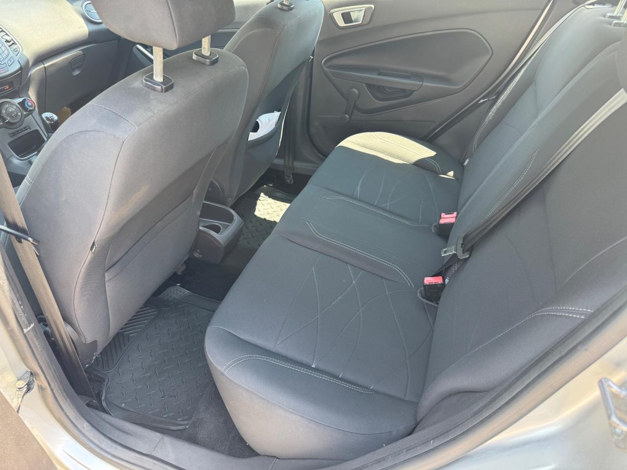 Ford Fiesta 1.5 tdci 75CV 5 porte