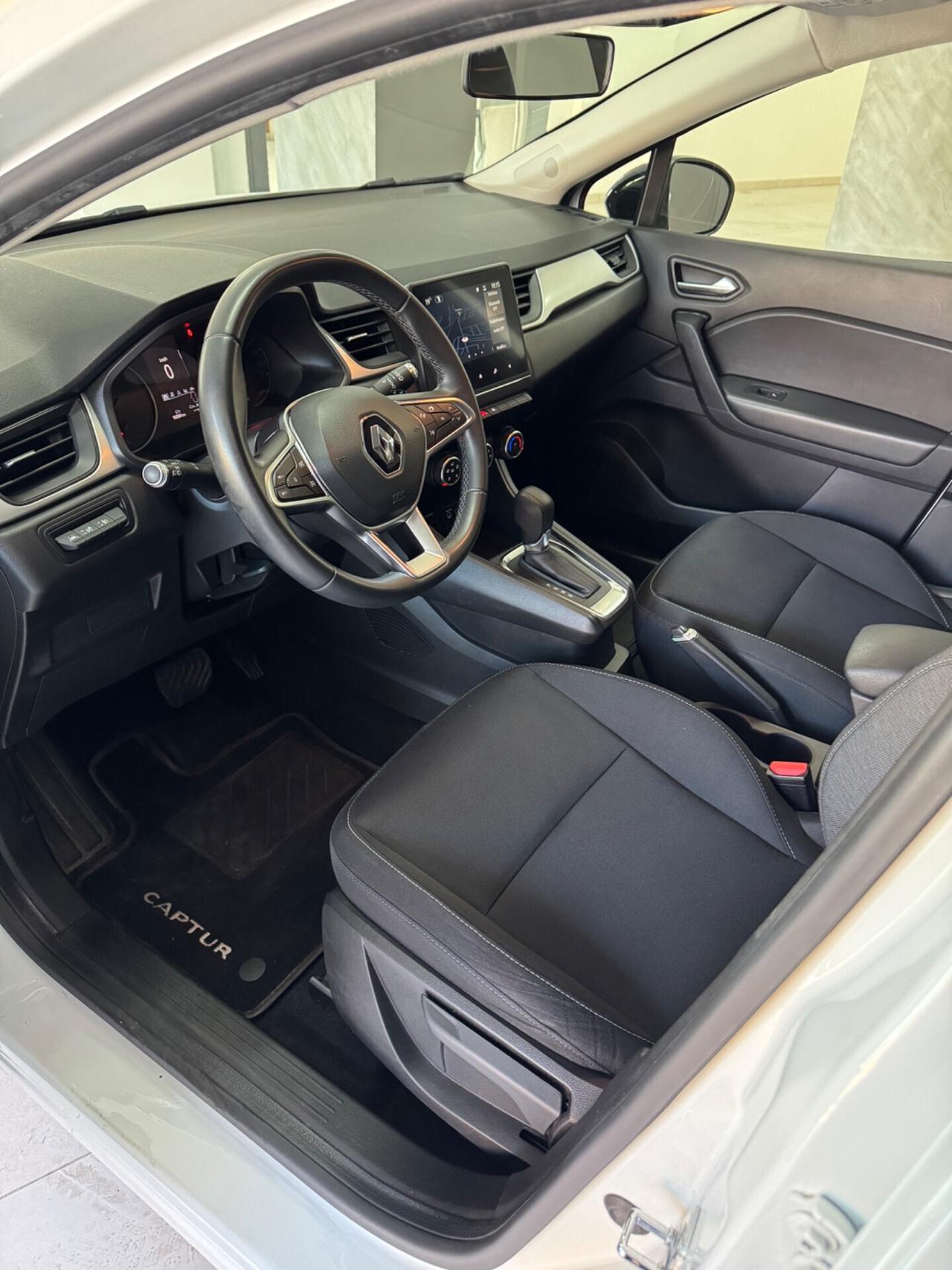 Renault Captur 1500cc diesel automatica