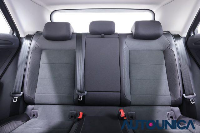 VOLKSWAGEN T-Roc 1.0 TSI STYLE FARI LED NEOPATENTATI