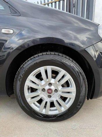 FIAT Punto 1.3 MJT II 75 CV 5 porte Lounge