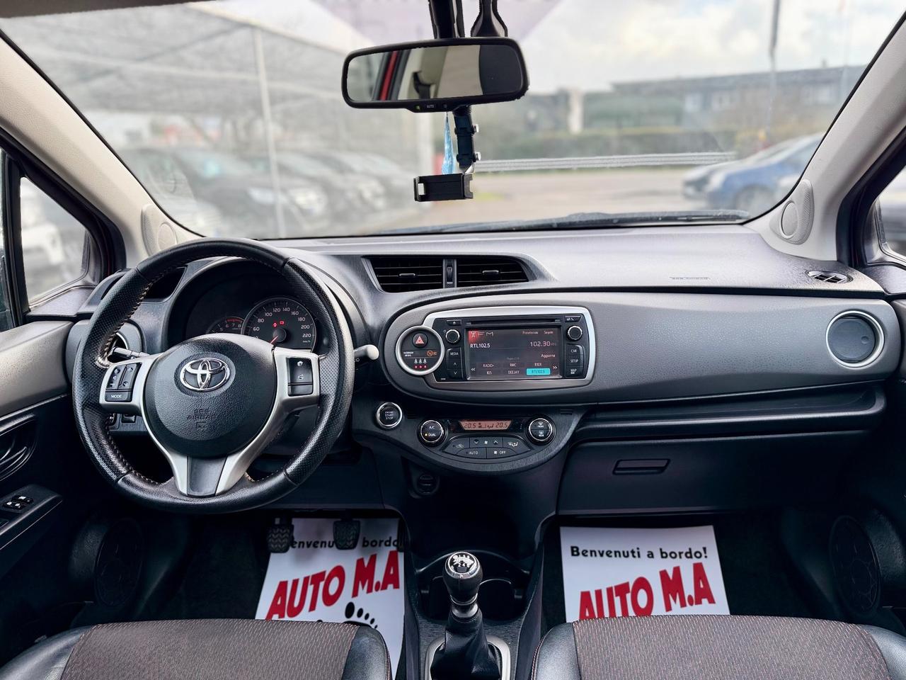 Toyota Yaris 2012 1.3 5 porte Stop & Start OK NEOPATENTATI ! ! !