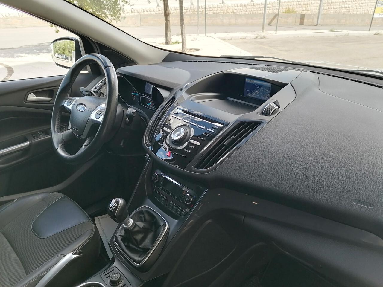 Ford Kuga 2.0 TDCI 150 CV 4X4 TITANIUM *116.000 km* 2015