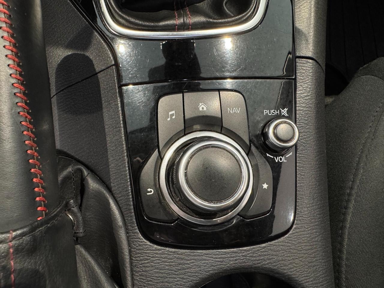 Mazda 3 Mazda3 2.2 Skyactiv-D Exceed