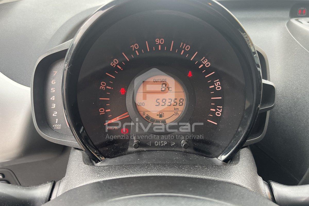 TOYOTA Aygo 1.0 VVT-i 69 CV 5 porte x-wave