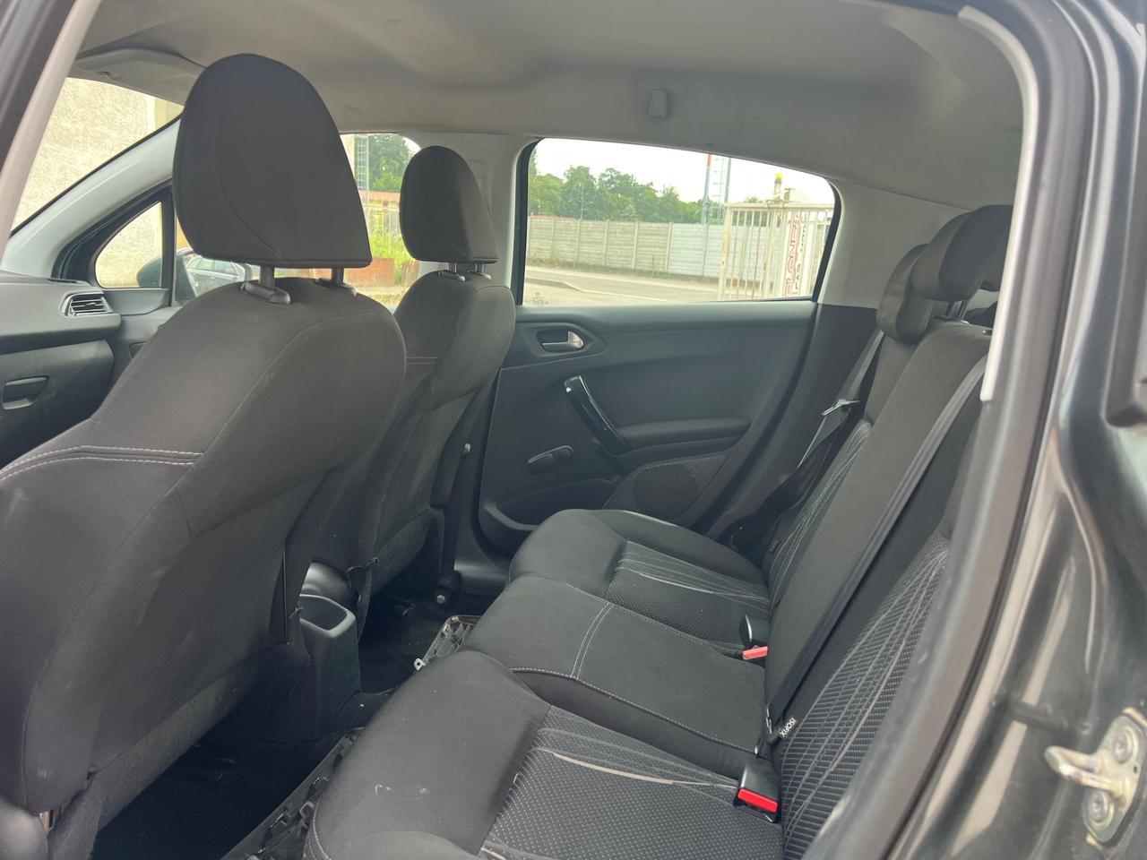 Peugeot 208 1.2 VTi 82 CV 5 porte Access
