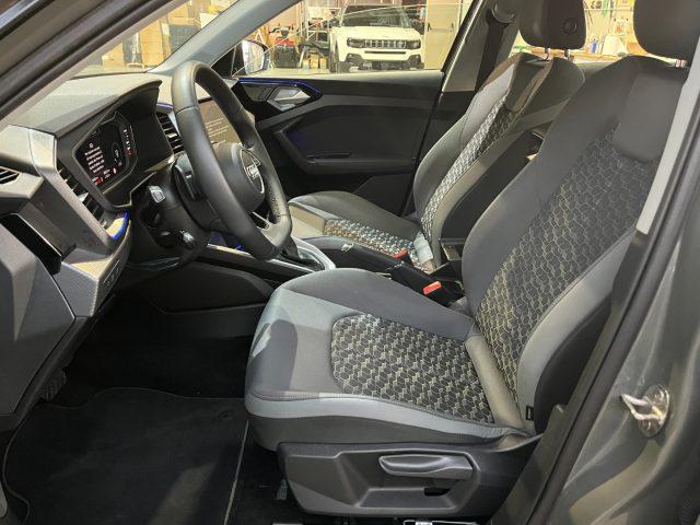AUDI A1 SPB 30TFSI Stronic S line "17 Sline /FullLED/TELEC