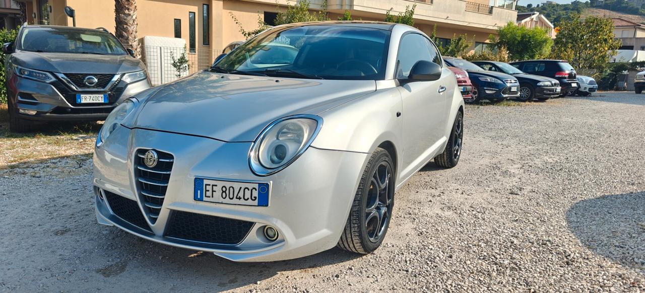 Alfa Romeo MiTo 1.3 JTDm 16V 90 CV Distinctive Sport Pack