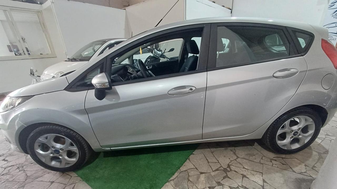 Ford Fiesta GPL DI SERIE BELLISSIMA - 2012