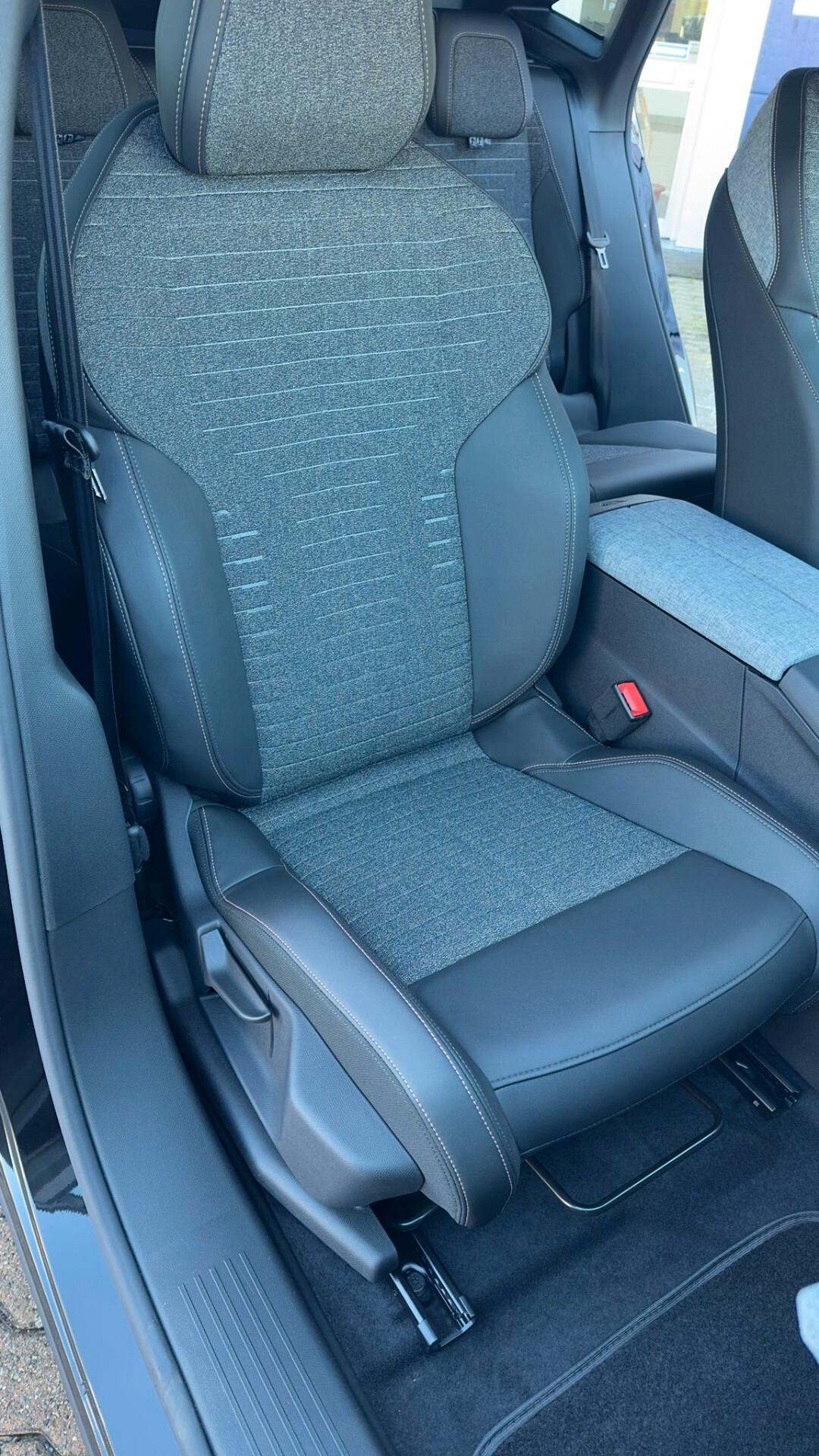 Peugeot 3008 Hybrid 145 e-DCS6 Allure