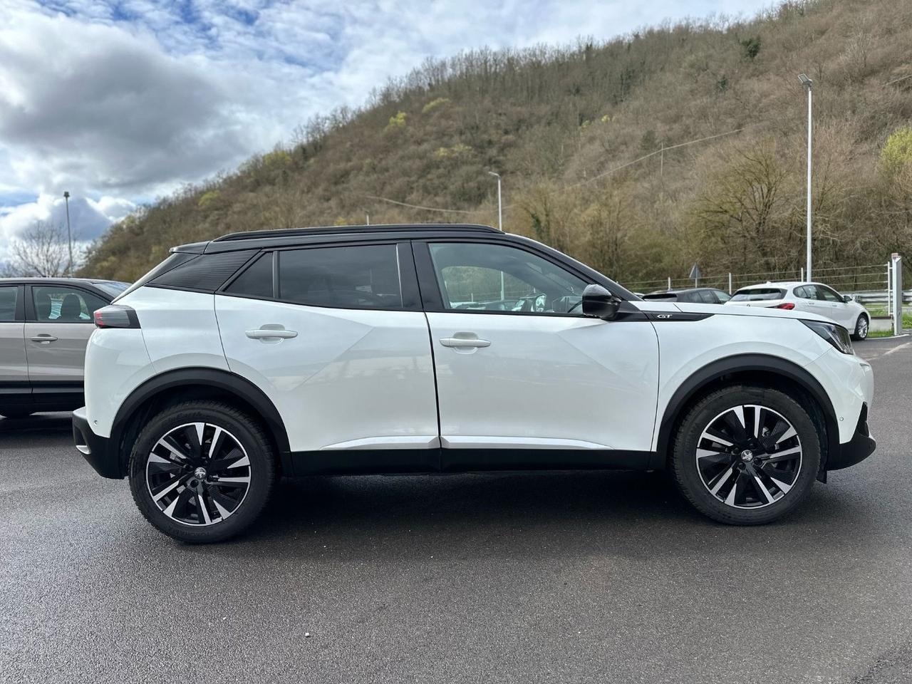 PEUGEOT 2008 PureTech 155 S&S EAT8 GT Pack