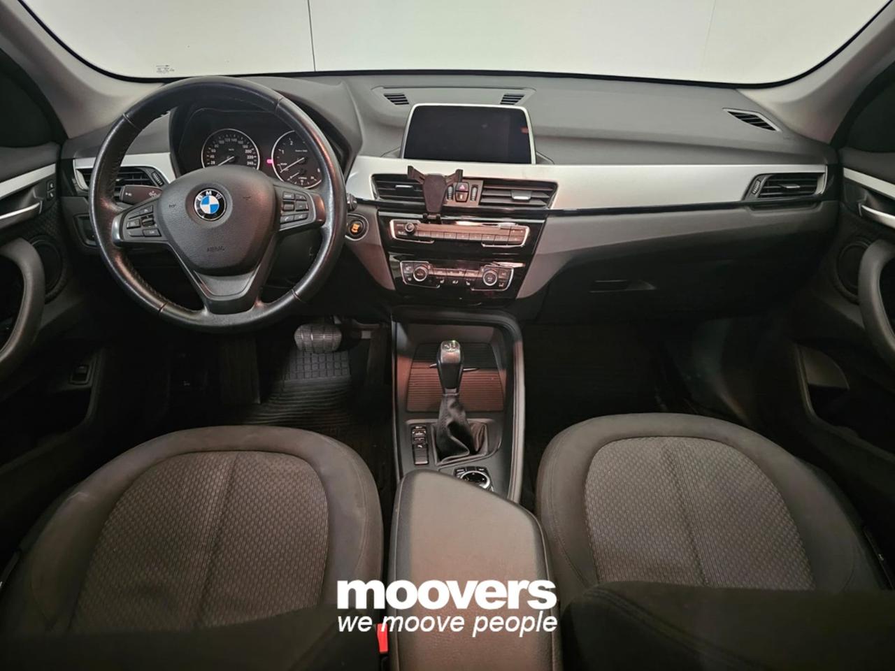 BMW X1 (F48) sDrive18d Business