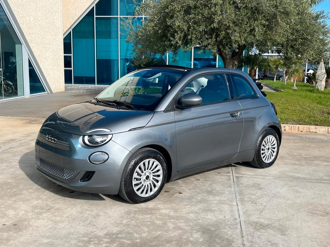 Fiat 500e Cabrio offerta T-Stock prezzo imperdibile
