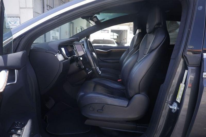 Tesla Model X Tesla Model X 90 kWh Dual Motor 4WD Autom. 158KW ANNO 2017