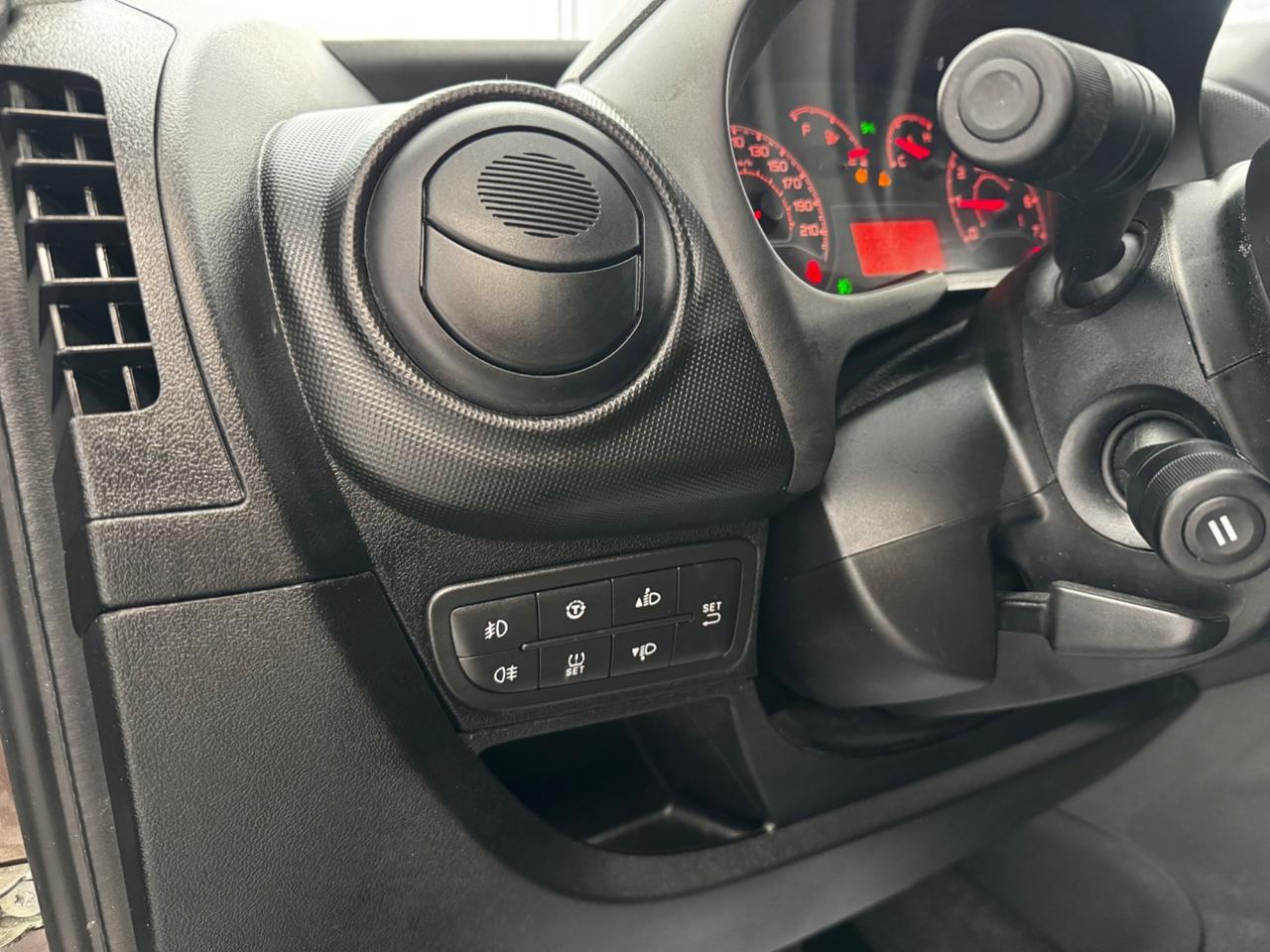 Fiat Qubo 1.3 MJT 95 CV Trekking