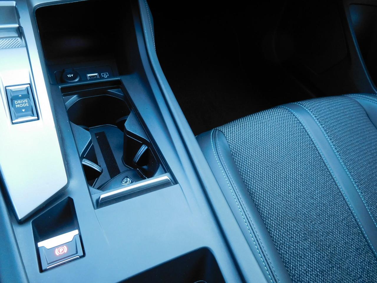 Peugeot 308 BlueHDi 130 S&S EAT8 SW Allure Pack