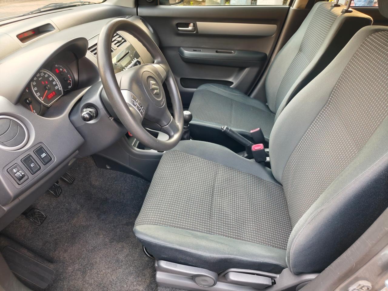 Suzuki Swift 1.3 5p. GLX