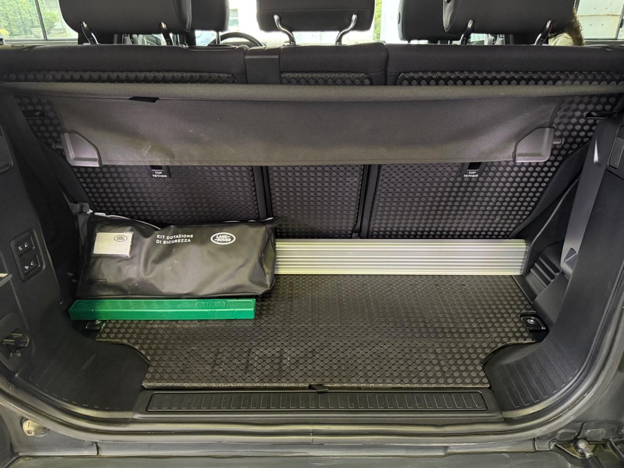Land Rover Defender 90 3.0D I6 300 CV AWD Auto S