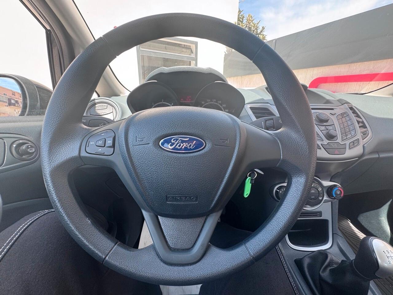Ford Fiesta 1.4 TDCi 5p. Ghia