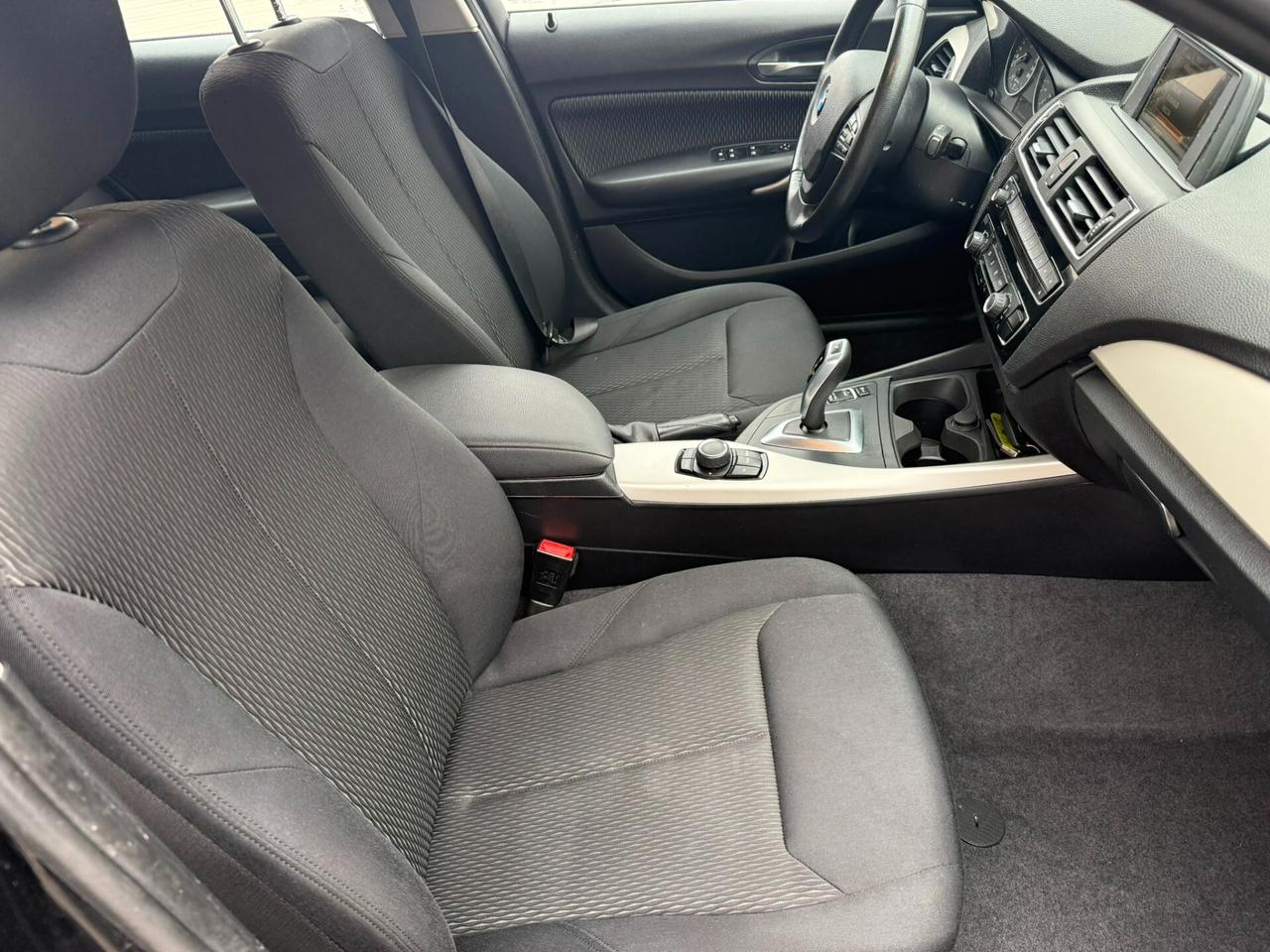 Bmw 116 116d 5p. Automatica Sport